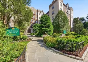 1468 Midland Avenue, Yonkers, NY, 2 Bedrooms Bedrooms, 5 Rooms Rooms,2 BathroomsBathrooms,Residential,For Rent,Midland,0,KEY1006352 1468 Midland Avenue, Yonkers, NY, 2 Bedrooms Bedrooms, 5 Rooms Rooms,2 BathroomsBathrooms,Residential,For Rent,Midland,0,KEY1006352