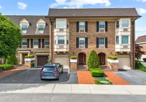 207-23 Darren Drive, New York, NY, 2 Bedrooms Bedrooms, 7 Rooms Rooms,2 BathroomsBathrooms,Residential,For Rent,Darren,0,1007702 207-23 Darren Drive, New York, NY, 2 Bedrooms Bedrooms, 7 Rooms Rooms,2 BathroomsBathrooms,Residential,For Rent,Darren,0,1007702