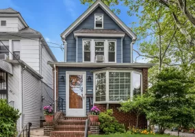 8919 69th Avenue, New York, NY, 3 Bedrooms Bedrooms, 12 Rooms Rooms,3 BathroomsBathrooms,Residential,For Rent,69th,0,999909 8919 69th Avenue, New York, NY, 3 Bedrooms Bedrooms, 12 Rooms Rooms,3 BathroomsBathrooms,Residential,For Rent,69th,0,999909