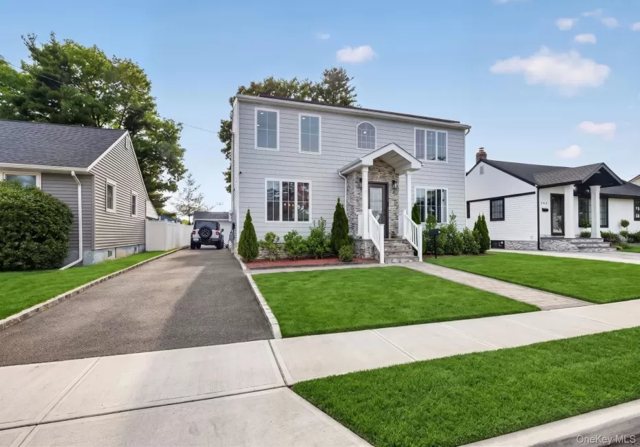 99 Kuhl Avenue, Oyster Bay, NY, 4 Bedrooms Bedrooms, 8 Rooms Rooms,4 BathroomsBathrooms,Residential,For Rent,Kuhl,0,1009307 99 Kuhl Avenue, Oyster Bay, NY, 4 Bedrooms Bedrooms, 8 Rooms Rooms,4 BathroomsBathrooms,Residential,For Rent,Kuhl,0,1009307
