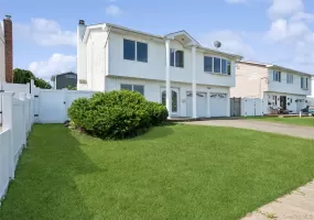 2625 Riverside Drive, Hempstead, NY, 3 Bedrooms Bedrooms, 7 Rooms Rooms,3 BathroomsBathrooms,Residential,For Rent,Riverside,0,1007174 2625 Riverside Drive, Hempstead, NY, 3 Bedrooms Bedrooms, 7 Rooms Rooms,3 BathroomsBathrooms,Residential,For Rent,Riverside,0,1007174