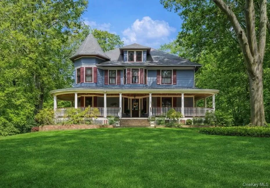 110 Red Spring Lane, Glen Cove, NY, 4 Bedrooms Bedrooms, 10 Rooms Rooms,3 BathroomsBathrooms,Residential,For Rent,Red Spring,0,990965 110 Red Spring Lane, Glen Cove, NY, 4 Bedrooms Bedrooms, 10 Rooms Rooms,3 BathroomsBathrooms,Residential,For Rent,Red Spring,0,990965