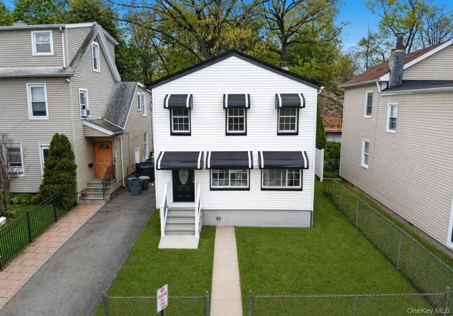 81 Potter Avenue, New Rochelle, NY, 4 Bedrooms Bedrooms, 9 Rooms Rooms,2 BathroomsBathrooms,Residential,For Rent,Potter,0,987559 81 Potter Avenue, New Rochelle, NY, 4 Bedrooms Bedrooms, 9 Rooms Rooms,2 BathroomsBathrooms,Residential,For Rent,Potter,0,987559