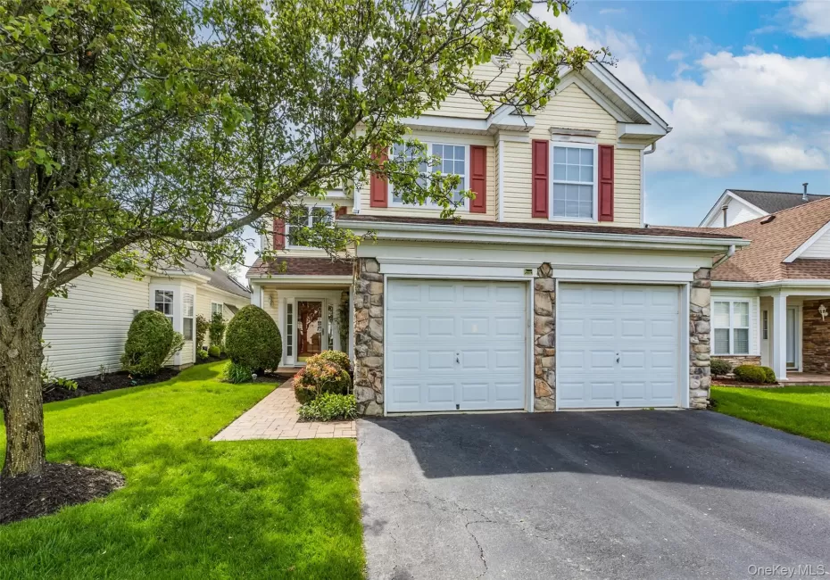 6 Julia Circle, Brookhaven, NY, 3 Bedrooms Bedrooms, 7 Rooms Rooms,2 BathroomsBathrooms,Residential,For Rent,Julia,0,KEY989571 6 Julia Circle, Brookhaven, NY, 3 Bedrooms Bedrooms, 7 Rooms Rooms,2 BathroomsBathrooms,Residential,For Rent,Julia,0,KEY989571