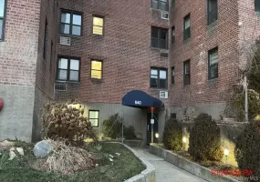 640 Pelham Road, New Rochelle, NY, 1 Bedroom Bedrooms, 4 Rooms Rooms,1 BathroomBathrooms,Residential,For Rent,Pelham,0,985723 640 Pelham Road, New Rochelle, NY, 1 Bedroom Bedrooms, 4 Rooms Rooms,1 BathroomBathrooms,Residential,For Rent,Pelham,0,985723