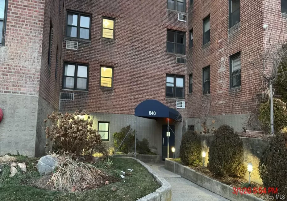 640 Pelham Road, New Rochelle, NY, 1 Bedroom Bedrooms, 4 Rooms Rooms,1 BathroomBathrooms,Residential,For Rent,Pelham,0,985723 640 Pelham Road, New Rochelle, NY, 1 Bedroom Bedrooms, 4 Rooms Rooms,1 BathroomBathrooms,Residential,For Rent,Pelham,0,985723