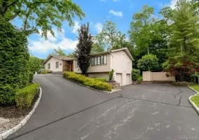 9 Cranford Road, Clarkstown, NY, 4 Bedrooms Bedrooms, 11 Rooms Rooms,3 BathroomsBathrooms,Residential,For Rent,Cranford,0,1003766 9 Cranford Road, Clarkstown, NY, 4 Bedrooms Bedrooms, 11 Rooms Rooms,3 BathroomsBathrooms,Residential,For Rent,Cranford,0,1003766