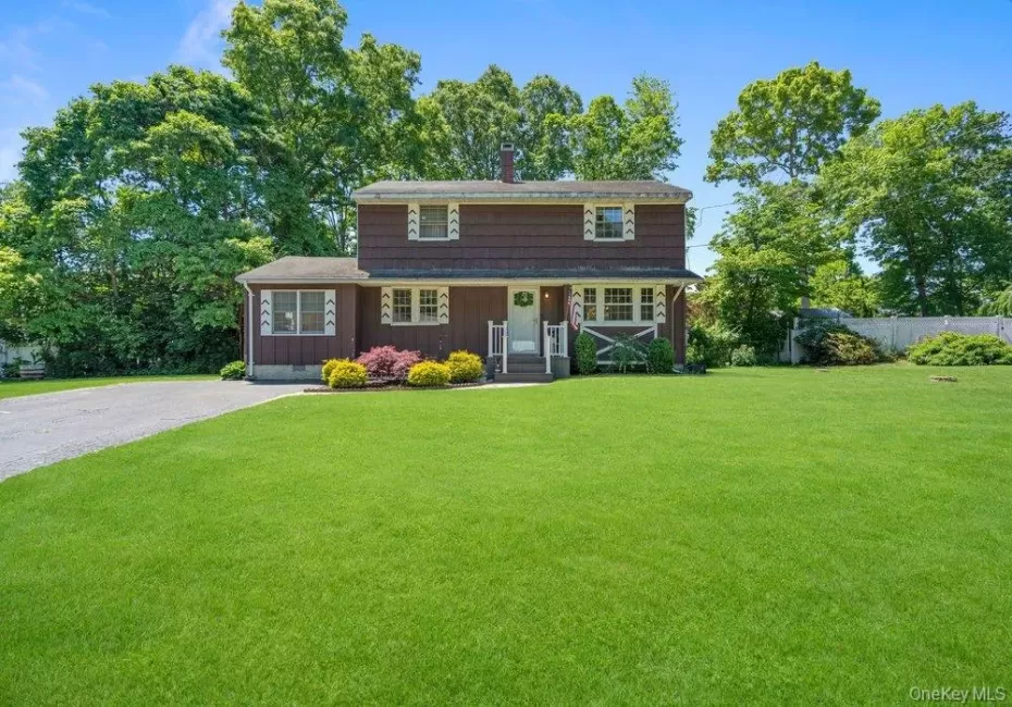 10 Hollingwood Drive, Brookhaven, NY, 4 Bedrooms Bedrooms, 9 Rooms Rooms,1 BathroomBathrooms,Residential,For Rent,Hollingwood,0,1004068 10 Hollingwood Drive, Brookhaven, NY, 4 Bedrooms Bedrooms, 9 Rooms Rooms,1 BathroomBathrooms,Residential,For Rent,Hollingwood,0,1004068