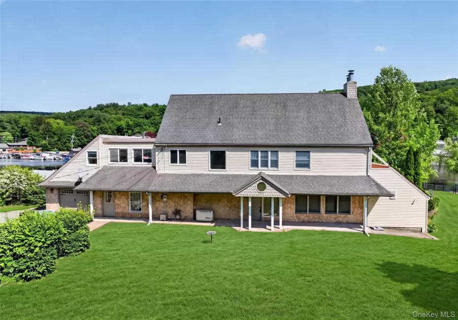 2 Grove Avenue, Warwick (town), NY, 5 Bedrooms Bedrooms, 8 Rooms Rooms,2 BathroomsBathrooms,Residential,For Rent,Grove,0,1004446 2 Grove Avenue, Warwick (town), NY, 5 Bedrooms Bedrooms, 8 Rooms Rooms,2 BathroomsBathrooms,Residential,For Rent,Grove,0,1004446
