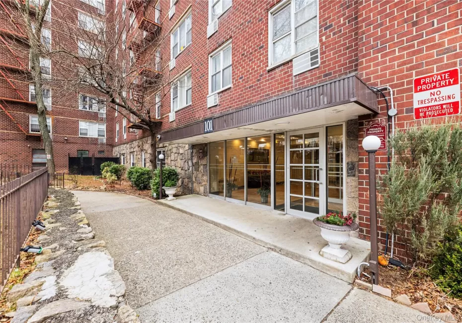 101 Highland Avenue, Yonkers, NY, 1 Bedroom Bedrooms, 5 Rooms Rooms,1 BathroomBathrooms,Residential,For Rent,Highland,0,1007670 101 Highland Avenue, Yonkers, NY, 1 Bedroom Bedrooms, 5 Rooms Rooms,1 BathroomBathrooms,Residential,For Rent,Highland,0,1007670