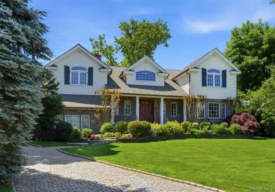 2 Shore Drive, North Hempstead, NY, 5 Bedrooms Bedrooms, 17 Rooms Rooms,5 BathroomsBathrooms,Residential,For Rent,Shore,0,973772 2 Shore Drive, North Hempstead, NY, 5 Bedrooms Bedrooms, 17 Rooms Rooms,5 BathroomsBathrooms,Residential,For Rent,Shore,0,973772