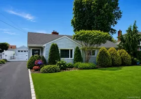 51 Fox Boulevard, Oyster Bay, NY, 3 Bedrooms Bedrooms, 6 Rooms Rooms,1 BathroomBathrooms,Residential,For Rent,Fox,0,1005727 51 Fox Boulevard, Oyster Bay, NY, 3 Bedrooms Bedrooms, 6 Rooms Rooms,1 BathroomBathrooms,Residential,For Rent,Fox,0,1005727