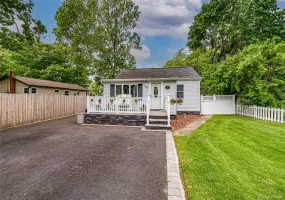 122 Church Drive, Brookhaven, NY, 2 Bedrooms Bedrooms, 5 Rooms Rooms,1 BathroomBathrooms,Residential,For Rent,Church,0,1009152 122 Church Drive, Brookhaven, NY, 2 Bedrooms Bedrooms, 5 Rooms Rooms,1 BathroomBathrooms,Residential,For Rent,Church,0,1009152