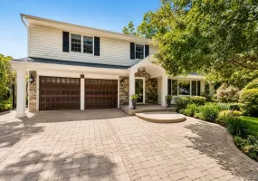 14 Kristi Lane, Smithtown, NY, 5 Bedrooms Bedrooms, 9 Rooms Rooms,3 BathroomsBathrooms,Residential,For Rent,Kristi,0,1007184 14 Kristi Lane, Smithtown, NY, 5 Bedrooms Bedrooms, 9 Rooms Rooms,3 BathroomsBathrooms,Residential,For Rent,Kristi,0,1007184