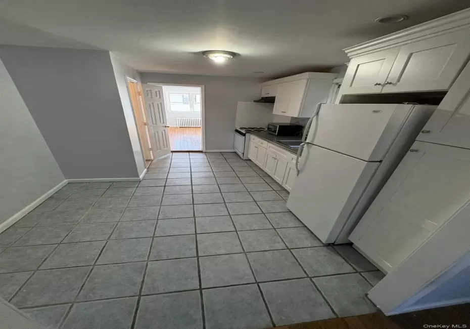 986 Church Street, Hempstead, NY, 2 Bedrooms Bedrooms, 4 Rooms Rooms,1 BathroomBathrooms,Residential Lease,For Rent,Church,0,KEY1008591 986 Church Street, Hempstead, NY, 2 Bedrooms Bedrooms, 4 Rooms Rooms,1 BathroomBathrooms,Residential Lease,For Rent,Church,0,KEY1008591