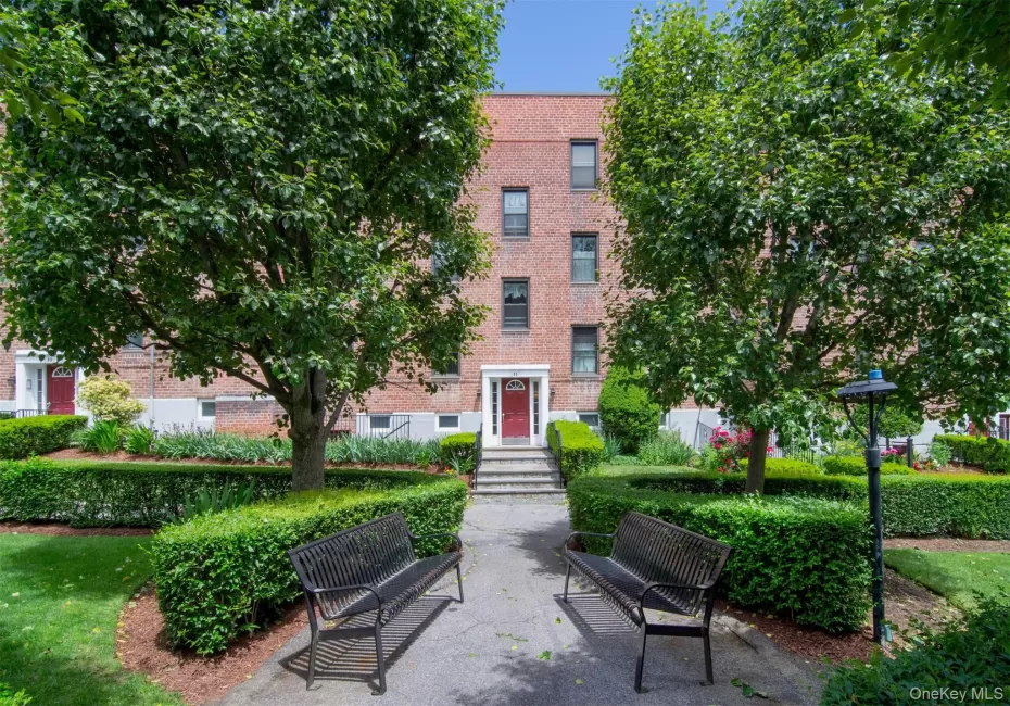 14 Broadway, Greenburgh, NY, 2 Bedrooms Bedrooms, 5 Rooms Rooms,1 BathroomBathrooms,Residential,For Rent,Broadway,0,1008859 14 Broadway, Greenburgh, NY, 2 Bedrooms Bedrooms, 5 Rooms Rooms,1 BathroomBathrooms,Residential,For Rent,Broadway,0,1008859