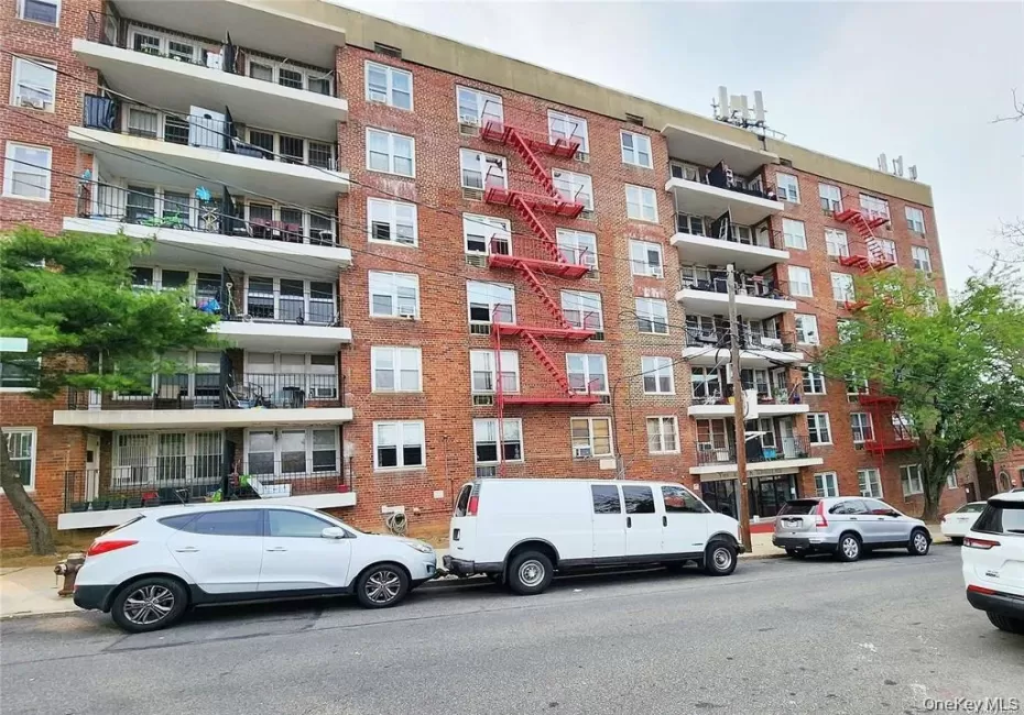 86-05 60TH ROAD, New York, NY, 1 Bedroom Bedrooms, 4 Rooms Rooms,1 BathroomBathrooms,Residential,For Rent,60TH ROAD,0,1010557 86-05 60TH ROAD, New York, NY, 1 Bedroom Bedrooms, 4 Rooms Rooms,1 BathroomBathrooms,Residential,For Rent,60TH ROAD,0,1010557
