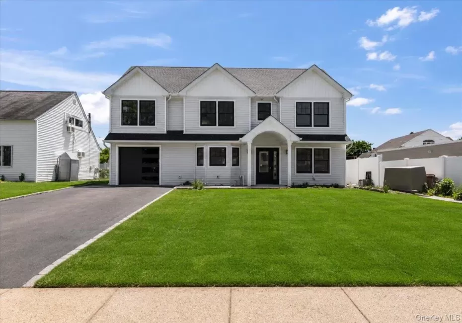 119 Sprucewood, Hempstead, NY, 5 Bedrooms Bedrooms, 9 Rooms Rooms,3 BathroomsBathrooms,Residential,For Rent,Sprucewood,0,1010535 119 Sprucewood, Hempstead, NY, 5 Bedrooms Bedrooms, 9 Rooms Rooms,3 BathroomsBathrooms,Residential,For Rent,Sprucewood,0,1010535