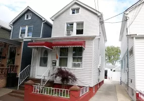 12927 135th Place, New York, NY, 3 Bedrooms Bedrooms, 5 Rooms Rooms,3 BathroomsBathrooms,Residential,For Rent,135th,0,1008823 12927 135th Place, New York, NY, 3 Bedrooms Bedrooms, 5 Rooms Rooms,3 BathroomsBathrooms,Residential,For Rent,135th,0,1008823