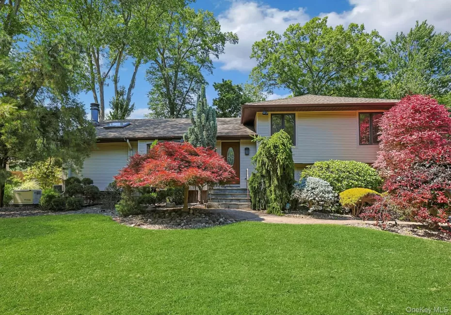 18 Scott Drive, Clarkstown, NY, 4 Bedrooms Bedrooms, 7 Rooms Rooms,2 BathroomsBathrooms,Residential,For Rent,Scott,0,979978 18 Scott Drive, Clarkstown, NY, 4 Bedrooms Bedrooms, 7 Rooms Rooms,2 BathroomsBathrooms,Residential,For Rent,Scott,0,979978