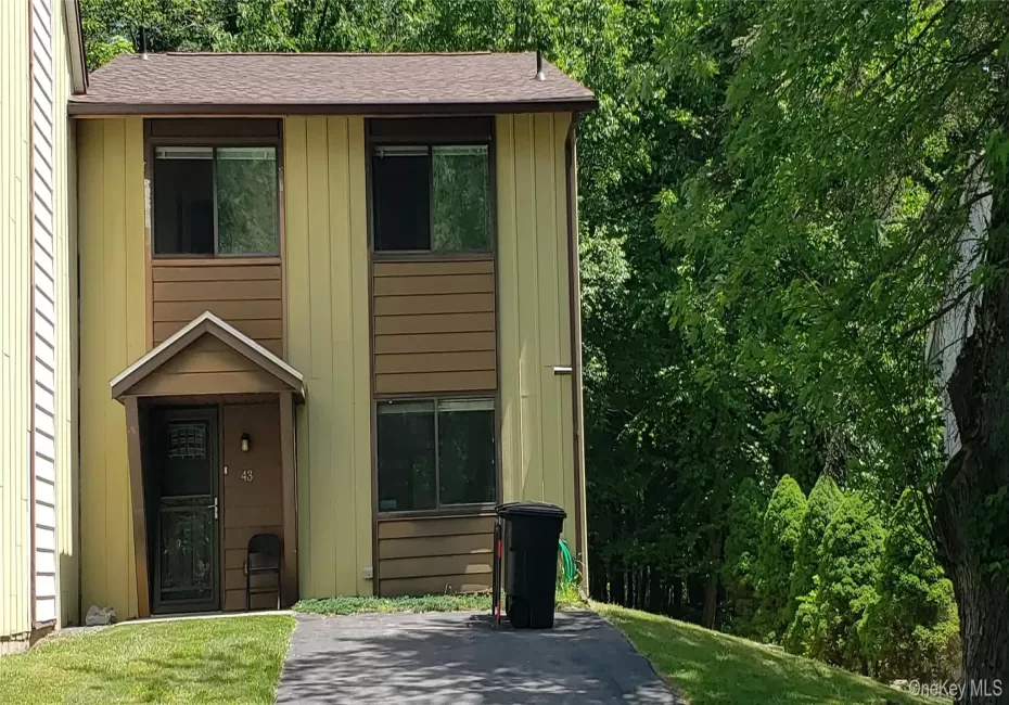 43 Elizabeth Way, Thompson, NY, 3 Bedrooms Bedrooms, 5 Rooms Rooms,1 BathroomBathrooms,Residential,For Rent,Elizabeth,0,1010138 43 Elizabeth Way, Thompson, NY, 3 Bedrooms Bedrooms, 5 Rooms Rooms,1 BathroomBathrooms,Residential,For Rent,Elizabeth,0,1010138