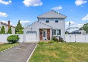9 Nassau Avenue, West Babylon, NY, 3 Bedrooms Bedrooms, 8 Rooms Rooms,2 BathroomsBathrooms,Residential,For Rent,Nassau,0,1010827 9 Nassau Avenue, West Babylon, NY, 3 Bedrooms Bedrooms, 8 Rooms Rooms,2 BathroomsBathrooms,Residential,For Rent,Nassau,0,1010827