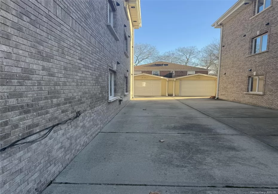 4033 191st Street, New York, NY, 3 Bedrooms Bedrooms, 7 Rooms Rooms,3 BathroomsBathrooms,Residential Lease,For Rent,191st,0,1010996 4033 191st Street, New York, NY, 3 Bedrooms Bedrooms, 7 Rooms Rooms,3 BathroomsBathrooms,Residential Lease,For Rent,191st,0,1010996