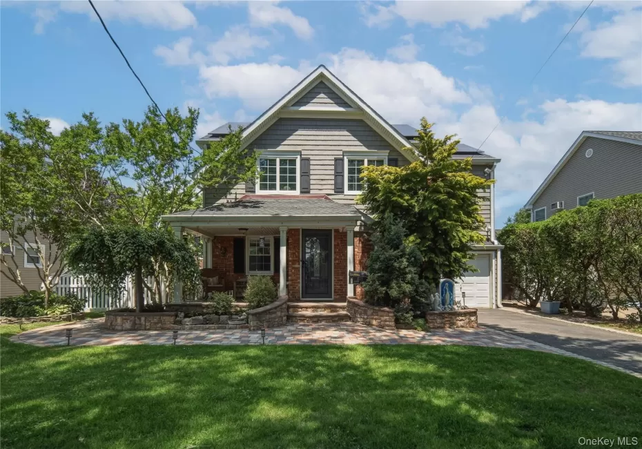 1533 Lowell Avenue, North Hempstead, NY, 4 Bedrooms Bedrooms, 7 Rooms Rooms,3 BathroomsBathrooms,Residential,For Rent,Lowell,0,KEY1010531 1533 Lowell Avenue, North Hempstead, NY, 4 Bedrooms Bedrooms, 7 Rooms Rooms,3 BathroomsBathrooms,Residential,For Rent,Lowell,0,KEY1010531