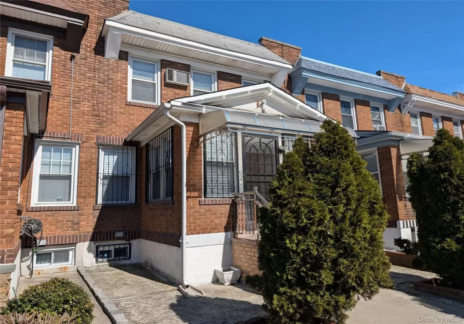 92-55 215th Place, New York, NY, 4 Bedrooms Bedrooms, 8 Rooms Rooms,1 BathroomBathrooms,Residential,For Rent,215th,0,963595 92-55 215th Place, New York, NY, 4 Bedrooms Bedrooms, 8 Rooms Rooms,1 BathroomBathrooms,Residential,For Rent,215th,0,963595
