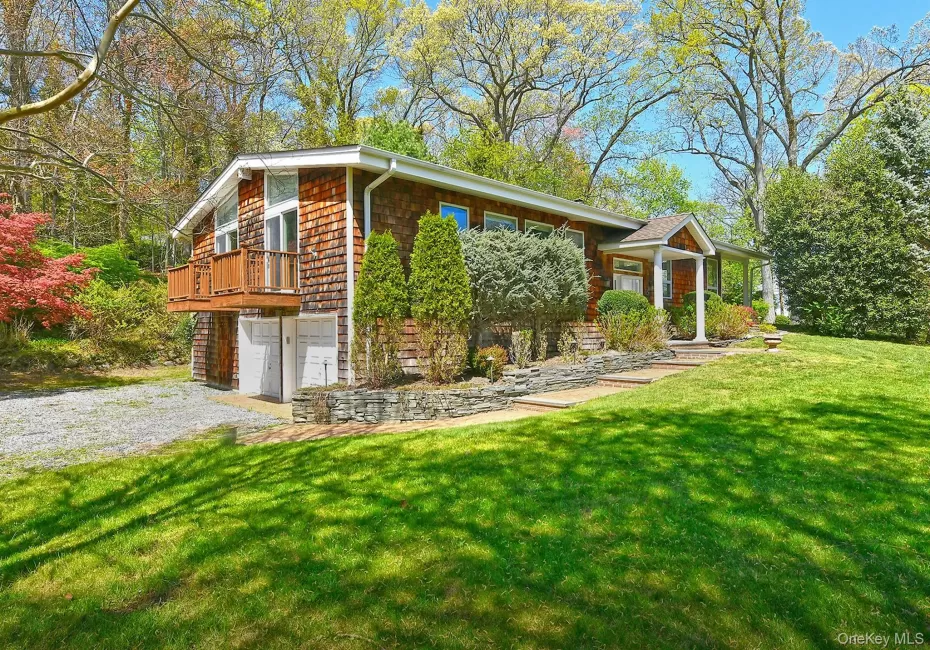 15 Mariners Court, Huntington, NY, 4 Bedrooms Bedrooms, 9 Rooms Rooms,3 BathroomsBathrooms,Residential,For Rent,Mariners,0,988939 15 Mariners Court, Huntington, NY, 4 Bedrooms Bedrooms, 9 Rooms Rooms,3 BathroomsBathrooms,Residential,For Rent,Mariners,0,988939