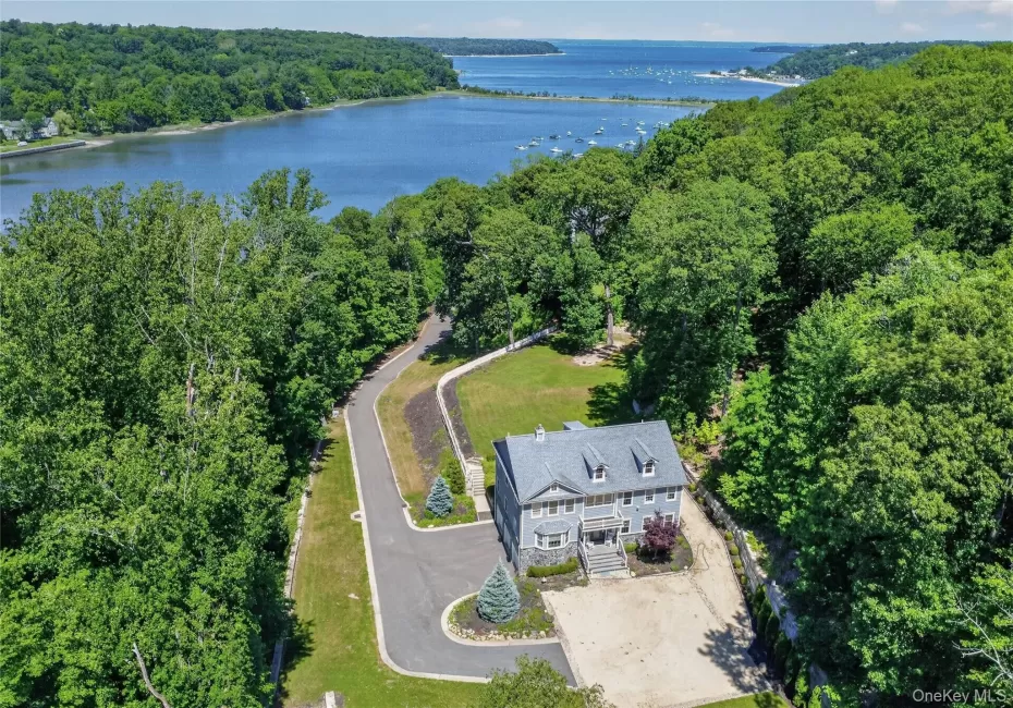 261 Harbor Road, Huntington, NY, 3 Bedrooms Bedrooms, 8 Rooms Rooms,2 BathroomsBathrooms,Residential,For Rent,Harbor,0,KEY1008198 261 Harbor Road, Huntington, NY, 3 Bedrooms Bedrooms, 8 Rooms Rooms,2 BathroomsBathrooms,Residential,For Rent,Harbor,0,KEY1008198