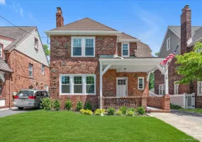 15 Hampton Road, Hempstead, NY, 3 Bedrooms Bedrooms, 6 Rooms Rooms,1 BathroomBathrooms,Residential,For Rent,Hampton,0,1010433 15 Hampton Road, Hempstead, NY, 3 Bedrooms Bedrooms, 6 Rooms Rooms,1 BathroomBathrooms,Residential,For Rent,Hampton,0,1010433