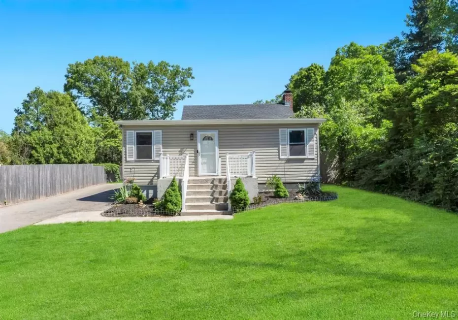 18 Richmond Hill Road, Brookhaven, NY, 2 Bedrooms Bedrooms, 7 Rooms Rooms,1 BathroomBathrooms,Residential,For Rent,Richmond Hill,0,1002884 18 Richmond Hill Road, Brookhaven, NY, 2 Bedrooms Bedrooms, 7 Rooms Rooms,1 BathroomBathrooms,Residential,For Rent,Richmond Hill,0,1002884