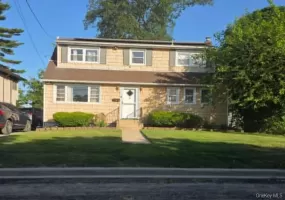 1425 Tadmor Street, Hempstead, NY, 4 Bedrooms Bedrooms, 7 Rooms Rooms,2 BathroomsBathrooms,Residential,For Rent,Tadmor,0,1011127 1425 Tadmor Street, Hempstead, NY, 4 Bedrooms Bedrooms, 7 Rooms Rooms,2 BathroomsBathrooms,Residential,For Rent,Tadmor,0,1011127