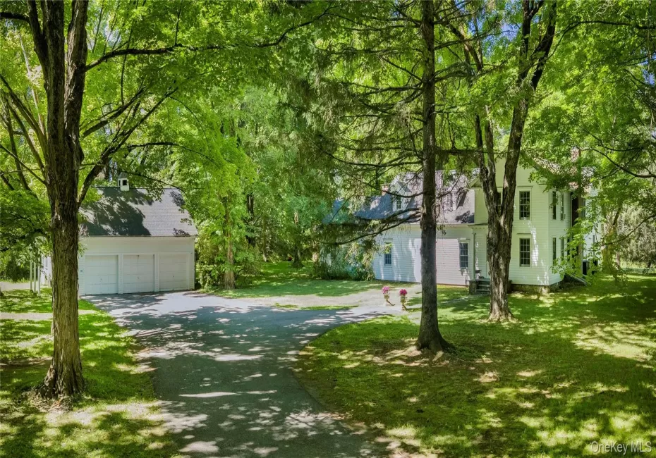 64 Quaker Hill Road, Pawling, NY, 5 Bedrooms Bedrooms, 13 Rooms Rooms,4 BathroomsBathrooms,Residential,For Rent,Quaker Hill,0,1010537 64 Quaker Hill Road, Pawling, NY, 5 Bedrooms Bedrooms, 13 Rooms Rooms,4 BathroomsBathrooms,Residential,For Rent,Quaker Hill,0,1010537