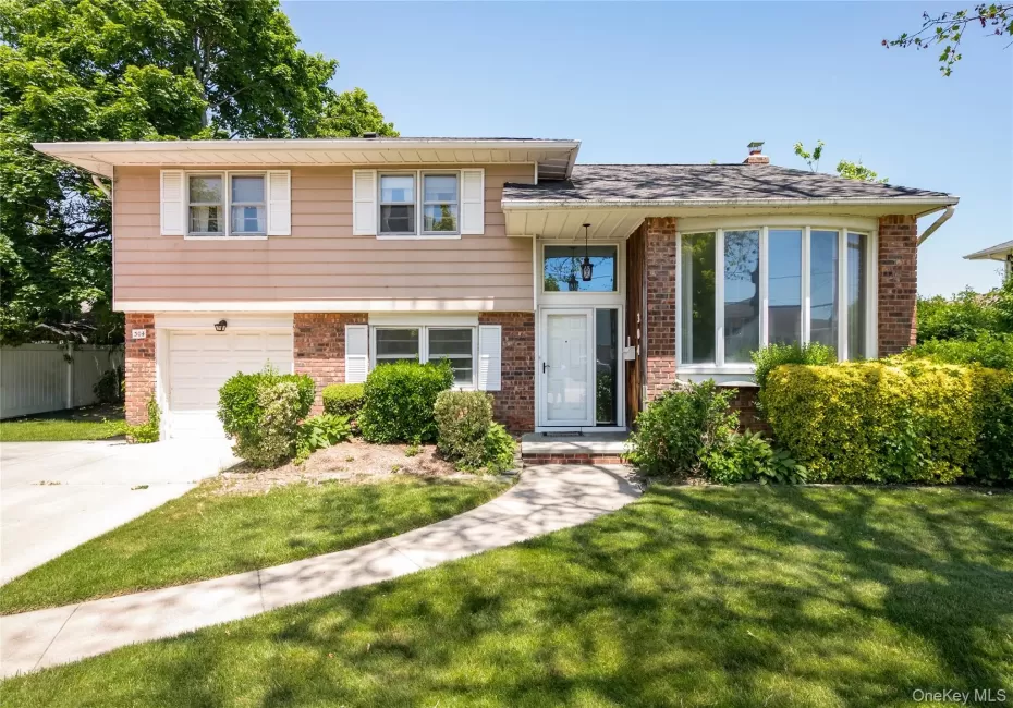 304 Violet Street, Oyster Bay, NY, 3 Bedrooms Bedrooms, 8 Rooms Rooms,1 BathroomBathrooms,Residential,For Rent,Violet,0,1007320 304 Violet Street, Oyster Bay, NY, 3 Bedrooms Bedrooms, 8 Rooms Rooms,1 BathroomBathrooms,Residential,For Rent,Violet,0,1007320