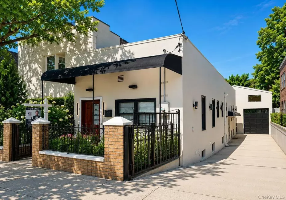 994 54th Street, New York, NY, 5 Bedrooms Bedrooms, 7 Rooms Rooms,2 BathroomsBathrooms,Residential,For Rent,54th,0,1011105 994 54th Street, New York, NY, 5 Bedrooms Bedrooms, 7 Rooms Rooms,2 BathroomsBathrooms,Residential,For Rent,54th,0,1011105
