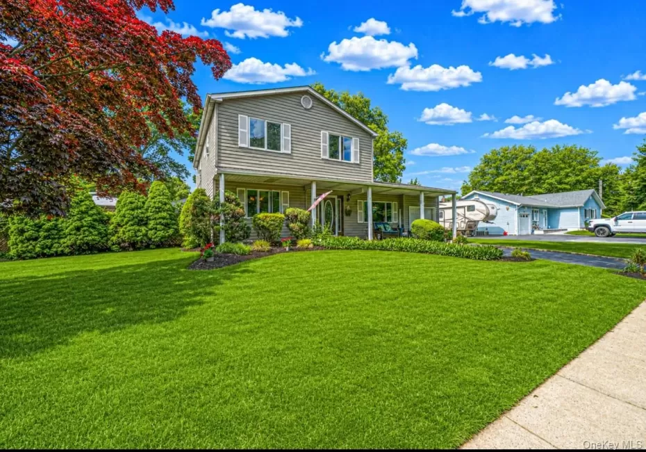 7 Resiak Court, Islip, NY, 4 Bedrooms Bedrooms, 8 Rooms Rooms,1 BathroomBathrooms,Residential,For Rent,Resiak,0,1011396 7 Resiak Court, Islip, NY, 4 Bedrooms Bedrooms, 8 Rooms Rooms,1 BathroomBathrooms,Residential,For Rent,Resiak,0,1011396