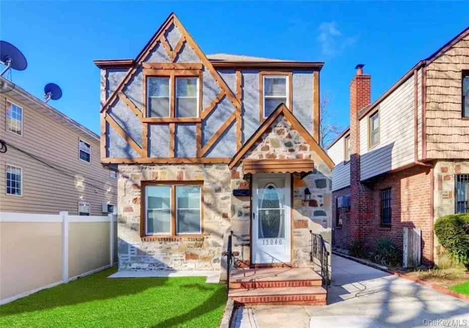 13040 Van Wyck Expressway, New York, NY, 3 Bedrooms Bedrooms, 8 Rooms Rooms,2 BathroomsBathrooms,Residential,For Rent,Van Wyck,0,1008891 13040 Van Wyck Expressway, New York, NY, 3 Bedrooms Bedrooms, 8 Rooms Rooms,2 BathroomsBathrooms,Residential,For Rent,Van Wyck,0,1008891