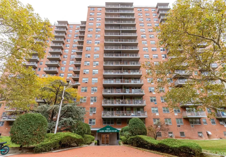 View of apartment building / complex View of apartment building / complex