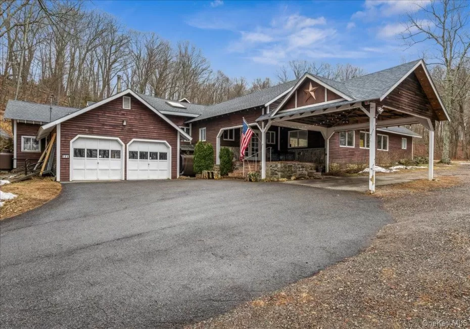 584 Milltown Road, Southeast, NY, 10 Bedrooms Bedrooms, 21 Rooms Rooms,6 BathroomsBathrooms,Residential,For Rent,Milltown,0,958315 584 Milltown Road, Southeast, NY, 10 Bedrooms Bedrooms, 21 Rooms Rooms,6 BathroomsBathrooms,Residential,For Rent,Milltown,0,958315