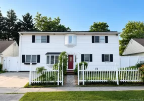 12 Vernon Street, Oyster Bay, NY, 5 Bedrooms Bedrooms, 10 Rooms Rooms,2 BathroomsBathrooms,Residential Lease,For Rent,Vernon,0,999686 12 Vernon Street, Oyster Bay, NY, 5 Bedrooms Bedrooms, 10 Rooms Rooms,2 BathroomsBathrooms,Residential Lease,For Rent,Vernon,0,999686