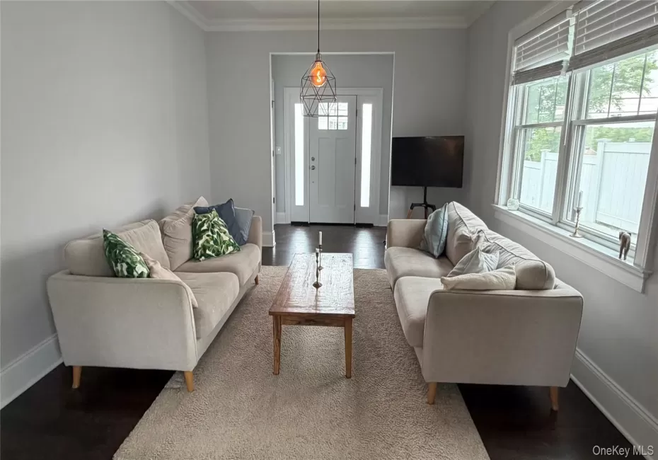 172 Lakeview Avenue, Harrison, NY, 5 Bedrooms Bedrooms, 12 Rooms Rooms,3 BathroomsBathrooms,Residential Lease,For Rent,Lakeview,0,KEY1000417 172 Lakeview Avenue, Harrison, NY, 5 Bedrooms Bedrooms, 12 Rooms Rooms,3 BathroomsBathrooms,Residential Lease,For Rent,Lakeview,0,KEY1000417
