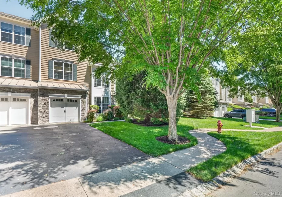 801 Huntington Drive, Fishkill, NY, 2 Bedrooms Bedrooms, 7 Rooms Rooms,3 BathroomsBathrooms,Residential,For Rent,Huntington,0,1009928 801 Huntington Drive, Fishkill, NY, 2 Bedrooms Bedrooms, 7 Rooms Rooms,3 BathroomsBathrooms,Residential,For Rent,Huntington,0,1009928