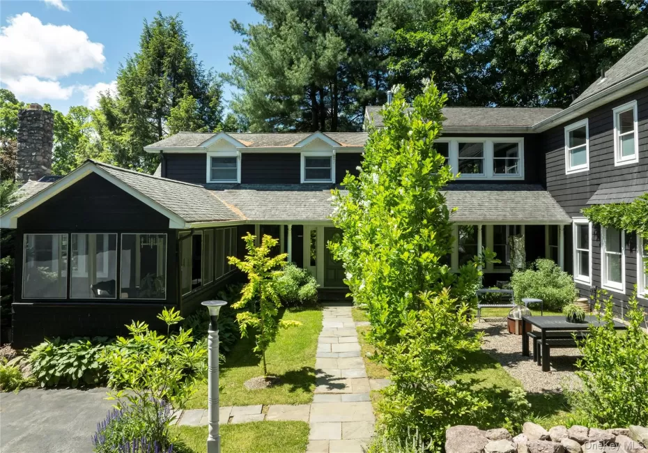 147 Smith Clove Road, Woodbury, NY, 4 Bedrooms Bedrooms, 15 Rooms Rooms,3 BathroomsBathrooms,Residential,For Rent,Smith Clove,0,1010106 147 Smith Clove Road, Woodbury, NY, 4 Bedrooms Bedrooms, 15 Rooms Rooms,3 BathroomsBathrooms,Residential,For Rent,Smith Clove,0,1010106