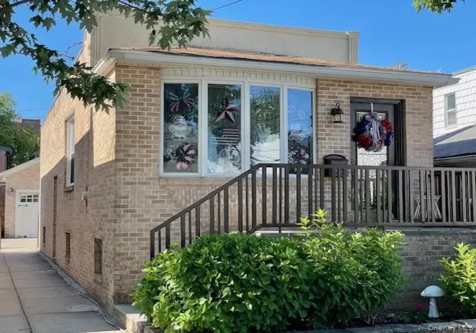 72-12 66th Road, New York, NY, 1 Bedroom Bedrooms, 5 Rooms Rooms,1 BathroomBathrooms,Residential,For Rent,66th,0,1011386 72-12 66th Road, New York, NY, 1 Bedroom Bedrooms, 5 Rooms Rooms,1 BathroomBathrooms,Residential,For Rent,66th,0,1011386