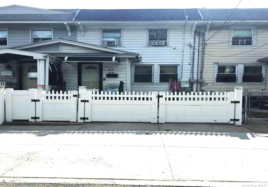 9744 108th Street, New York, NY, 4 Bedrooms Bedrooms, 8 Rooms Rooms,1 BathroomBathrooms,Residential,For Rent,108th,0,1011339 9744 108th Street, New York, NY, 4 Bedrooms Bedrooms, 8 Rooms Rooms,1 BathroomBathrooms,Residential,For Rent,108th,0,1011339