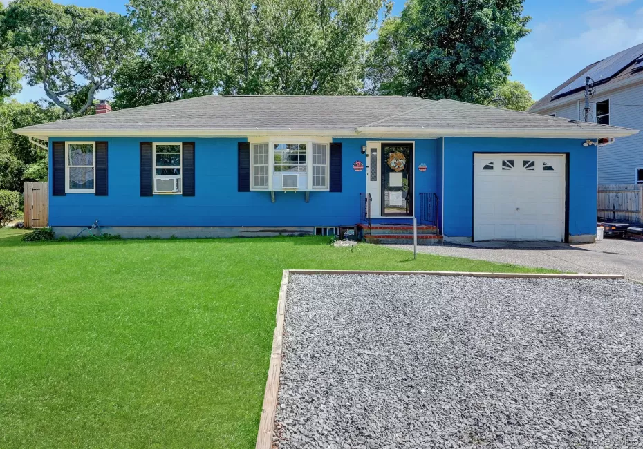 86 Parkview Drive, Brookhaven, NY, 3 Bedrooms Bedrooms, 6 Rooms Rooms,1 BathroomBathrooms,Residential,For Rent,Parkview,0,1009664 86 Parkview Drive, Brookhaven, NY, 3 Bedrooms Bedrooms, 6 Rooms Rooms,1 BathroomBathrooms,Residential,For Rent,Parkview,0,1009664