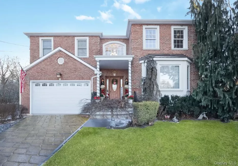 1680 lake Avenue, Hempstead, NY, 6 Bedrooms Bedrooms, 12 Rooms Rooms,5 BathroomsBathrooms,Residential,For Rent,lake,0,1011517 1680 lake Avenue, Hempstead, NY, 6 Bedrooms Bedrooms, 12 Rooms Rooms,5 BathroomsBathrooms,Residential,For Rent,lake,0,1011517