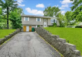 5 Rowell Lane, Wappinger, NY, 4 Bedrooms Bedrooms, 9 Rooms Rooms,2 BathroomsBathrooms,Residential,For Rent,Rowell,0,1007359 5 Rowell Lane, Wappinger, NY, 4 Bedrooms Bedrooms, 9 Rooms Rooms,2 BathroomsBathrooms,Residential,For Rent,Rowell,0,1007359